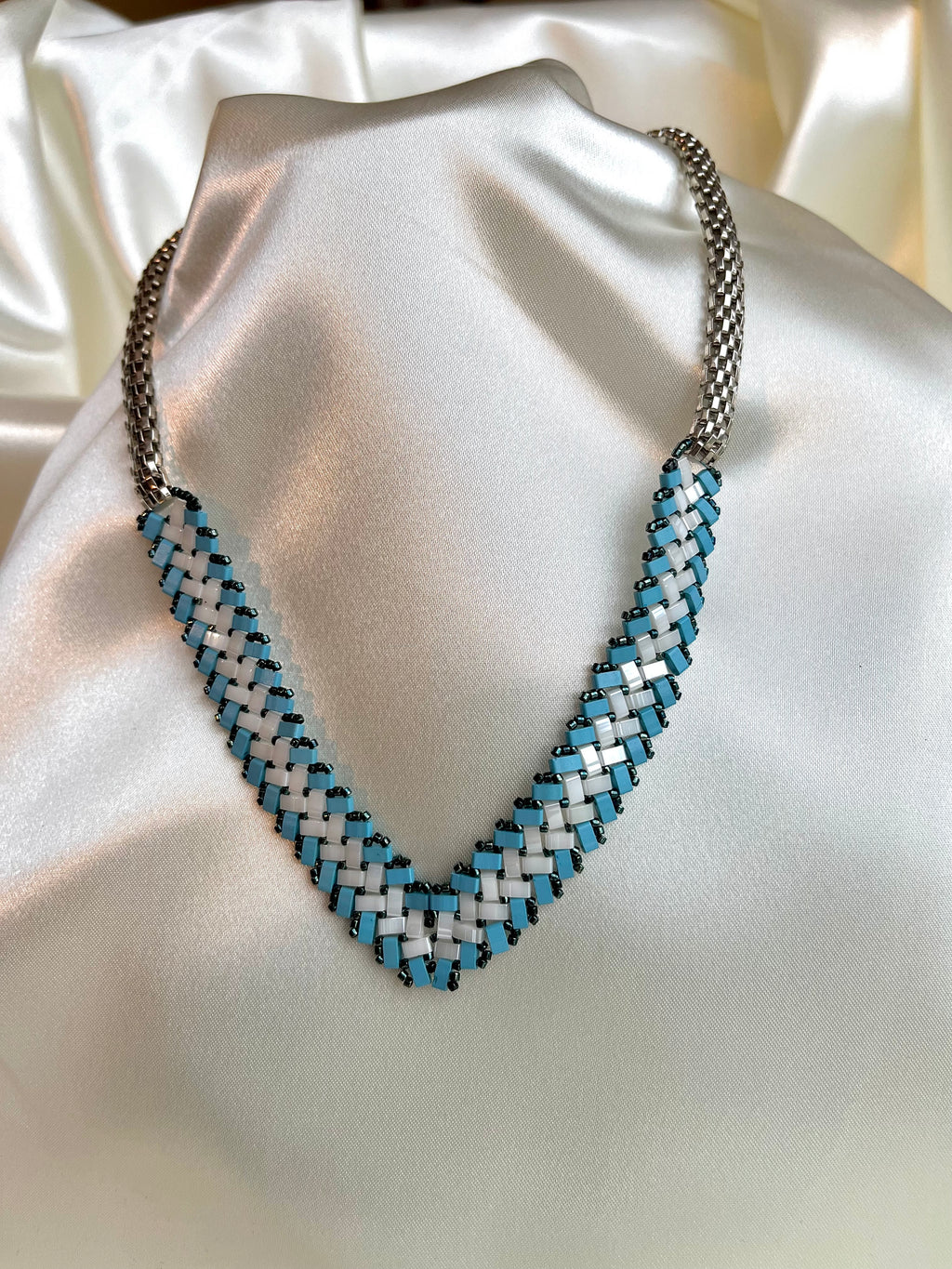 Un bijou aux nuances d’océan